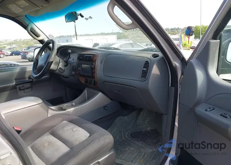 2004 Ford Explorer Sport Trac Adrenalin/Xls/Xlt from USA, damaged, VIN 1FMZU77K94UA89637